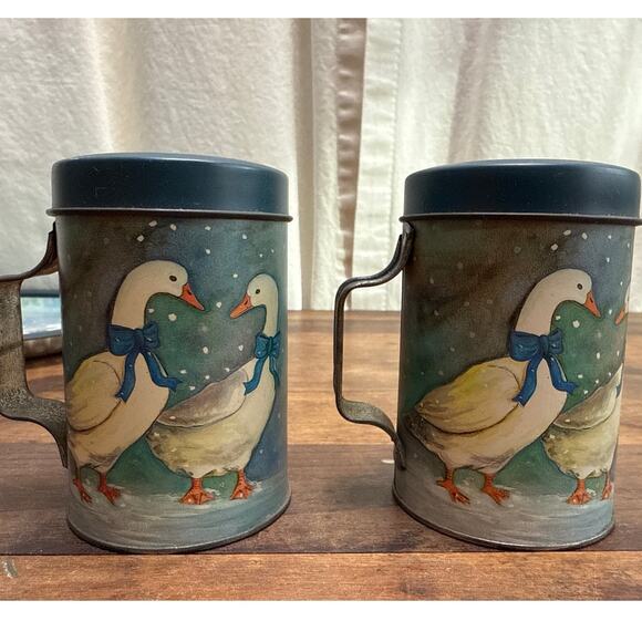 Winter Geese Vintage 80's Nesting Tins Canisters. Tray . & Salt & Pepper Shakers - Picture 13 of 16